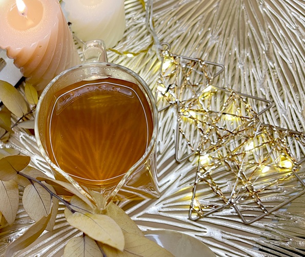 Thé vert de Noël « Mon Beau Sapin » — orange, épices et meringue